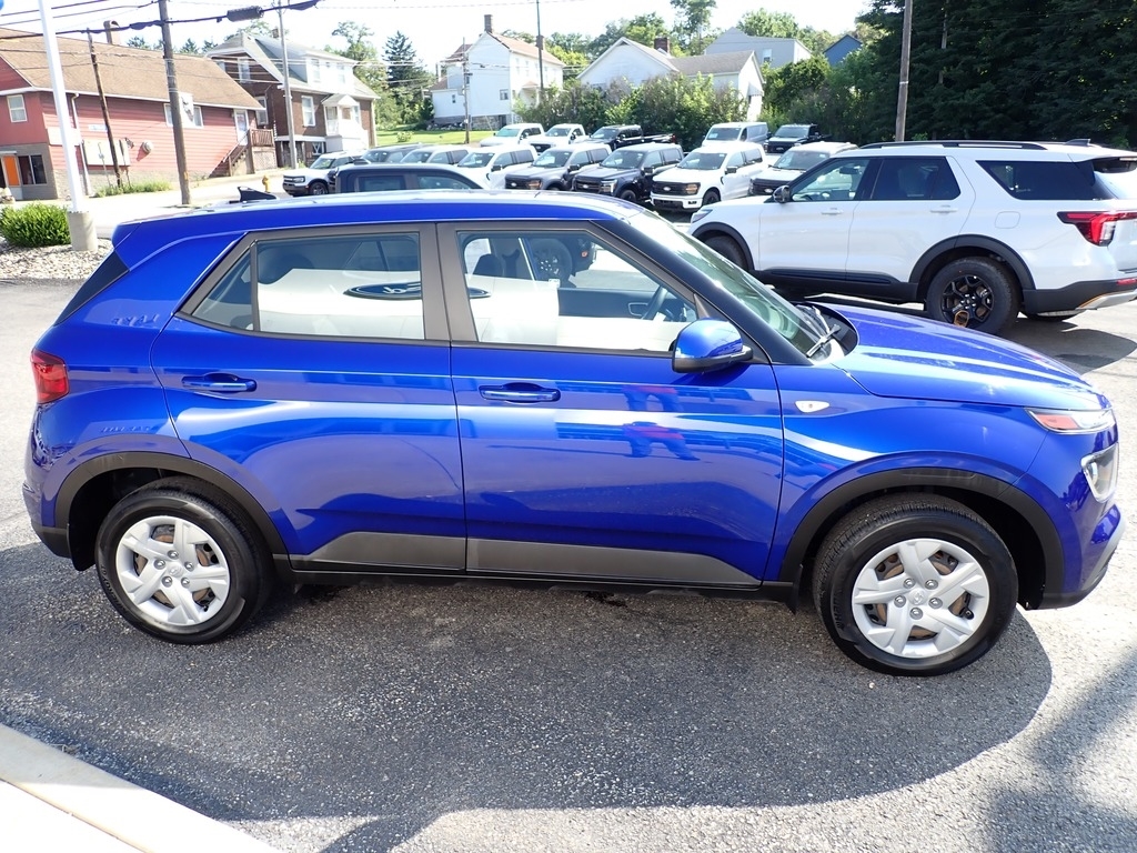 2020 Hyundai VENUE SE Intense Blue at Solomon Chevrolet