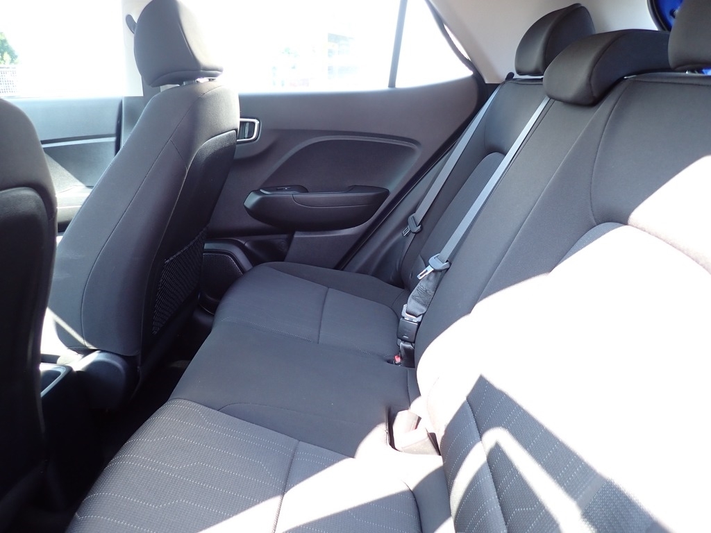 2020 Hyundai VENUE SE Intense Blue at Solomon Chevrolet