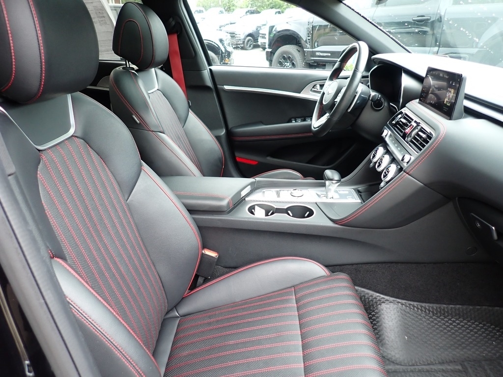 2023 Genesis G70 2.0T - 8