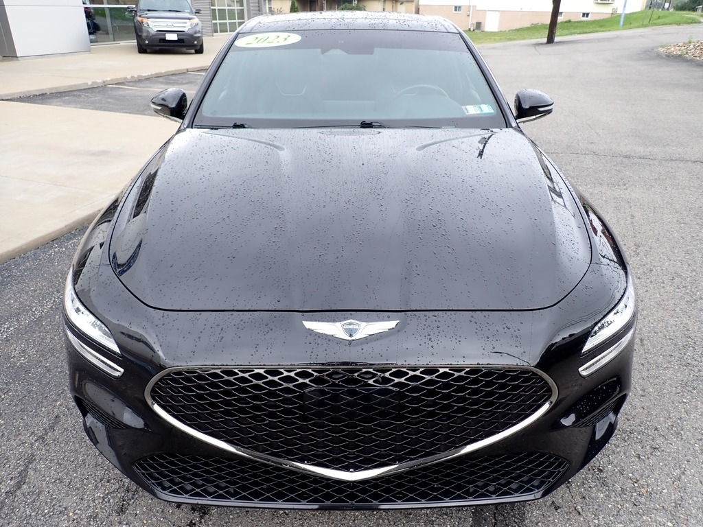 2023 Genesis G70 2.0T - 10