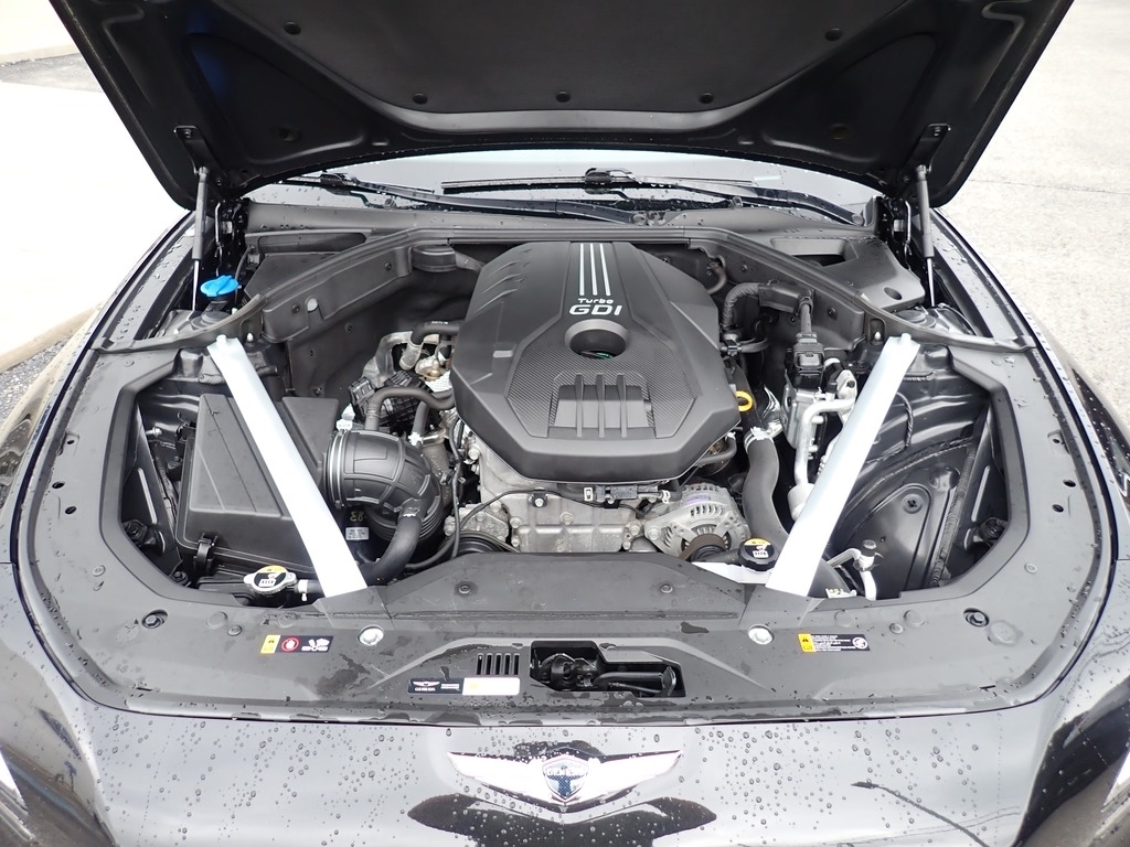 2023 Genesis G70 2.0T - 11