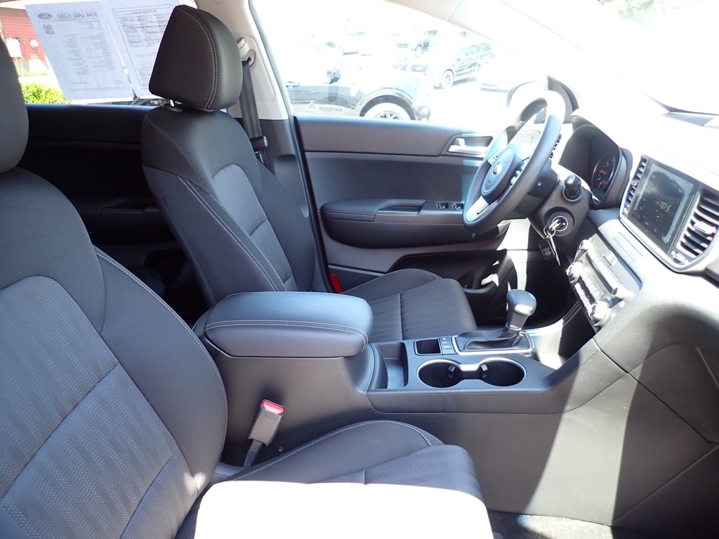 2020 Kia Sportage LX - 8