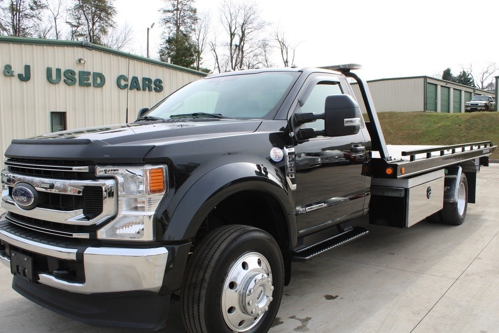 2022 Ford F-600's photo