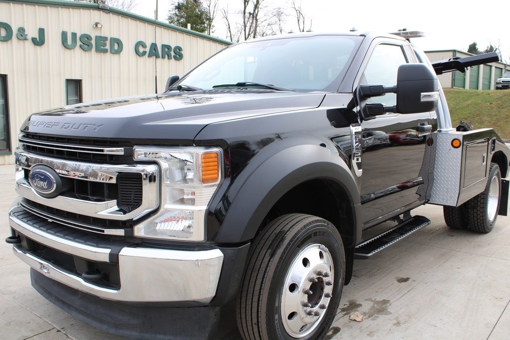 2022 Ford F-450 Super Duty Chassis Cab's photo
