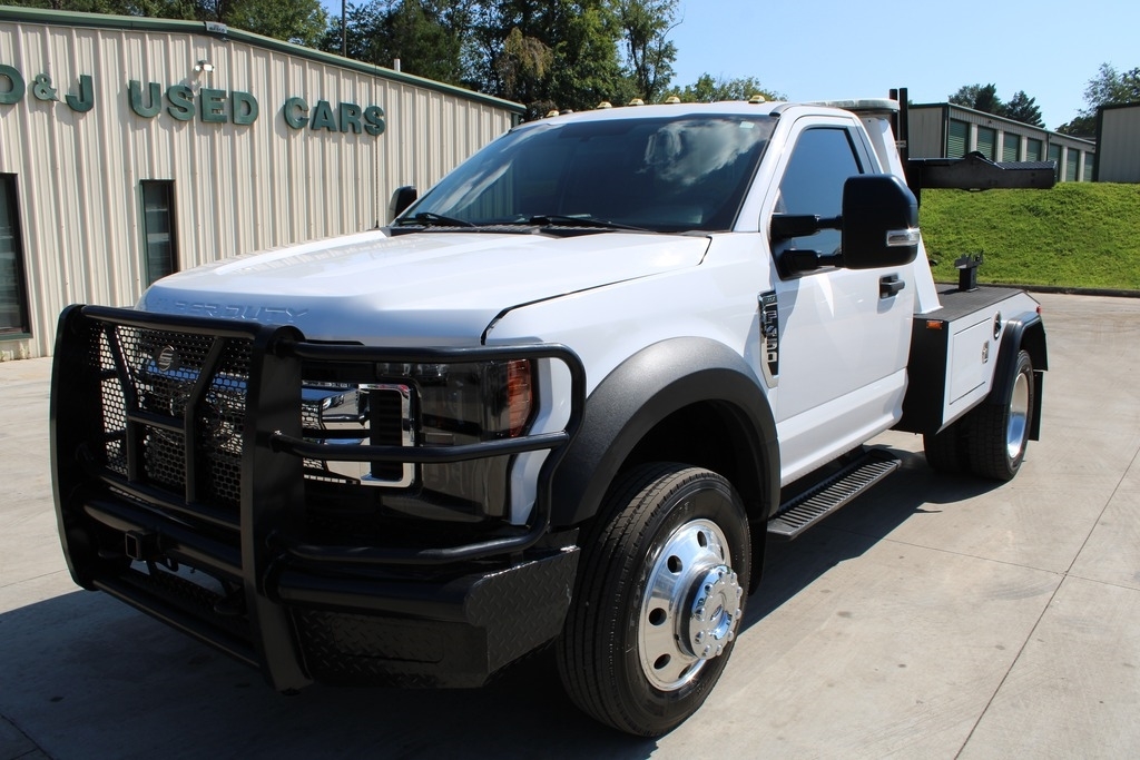 2017 Ford F-450 Super Duty Chassis Cab XLT