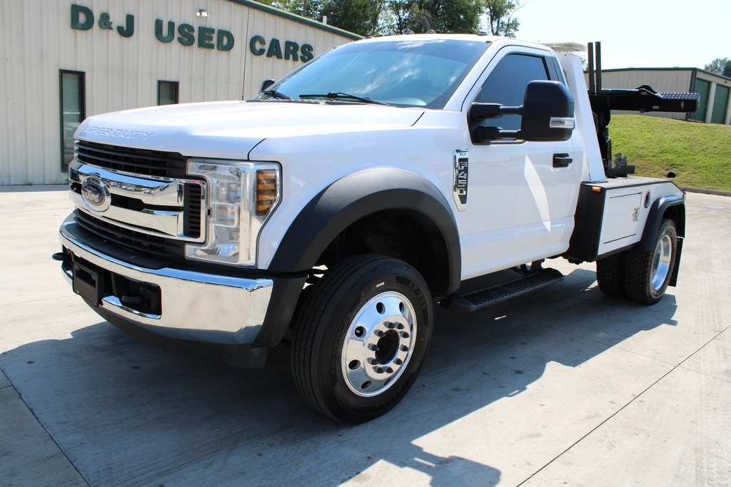 2019 Ford F-450 Super Duty Chassis Cab XLT