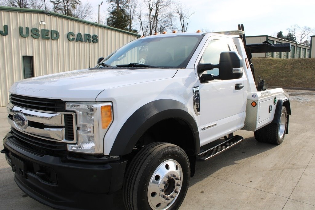 2019 Ford F-450 Super Duty Chassis Cab XLT