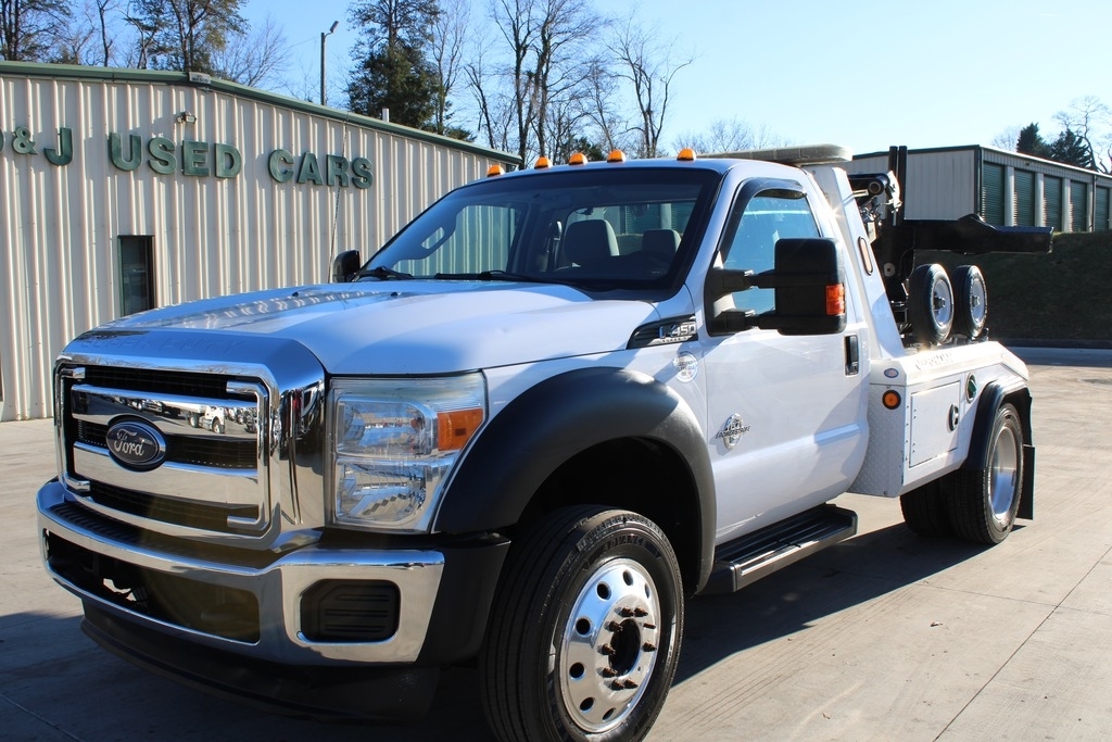 2016 Ford F-450 Super Duty Chassis Cab's photo