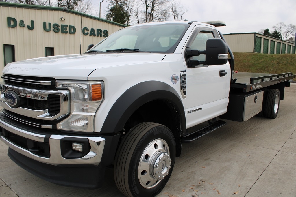 2022 Ford F-550 Super Duty Chassis Cab XL's photo