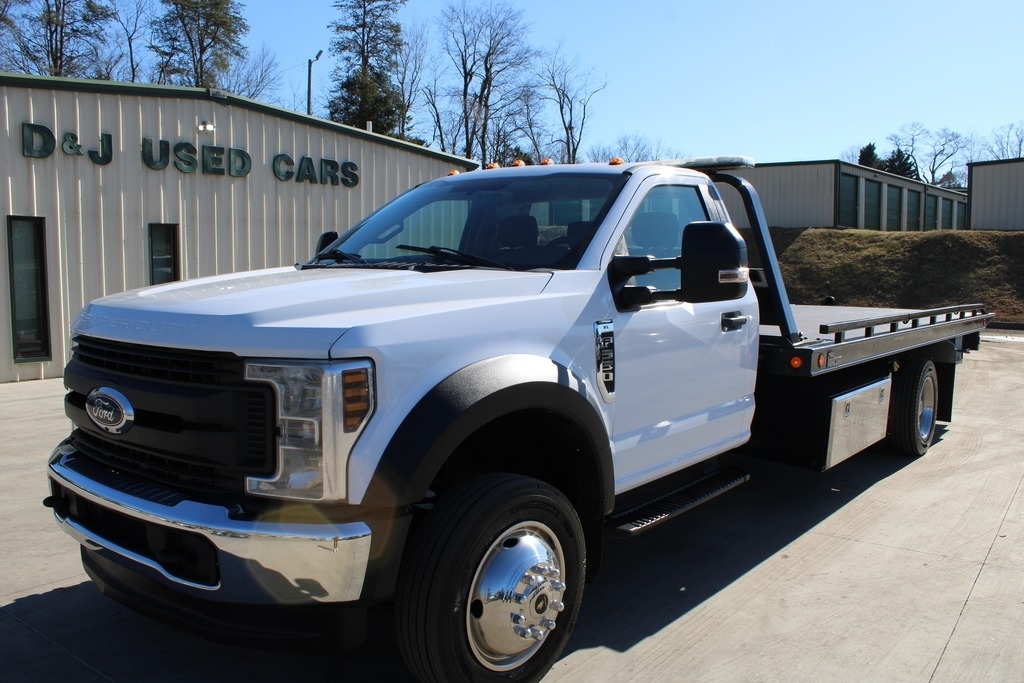 2019 Ford F-550 Super Duty Chassis Cab XL