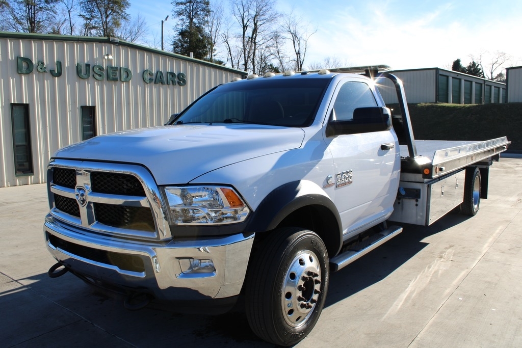2015 RAM 5500 Base's photo