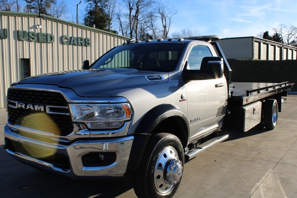 2023 RAM 5500 Base's photo