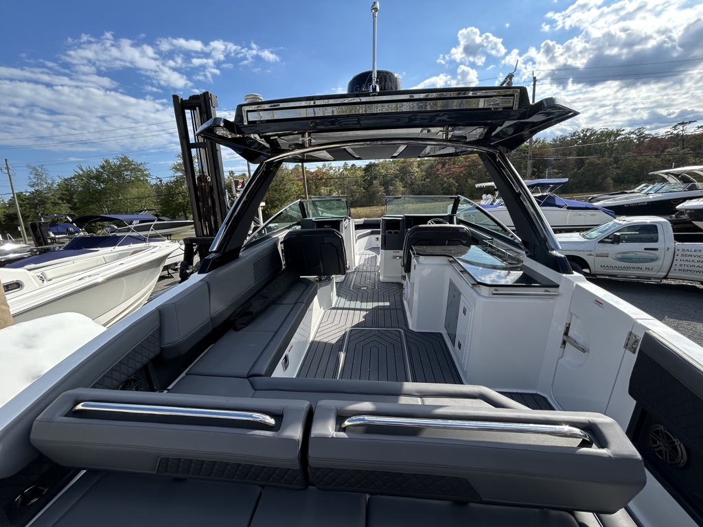 New 2026 Edgewater 262CX Dual Console, 08050 Manahawkin - Boat Trader