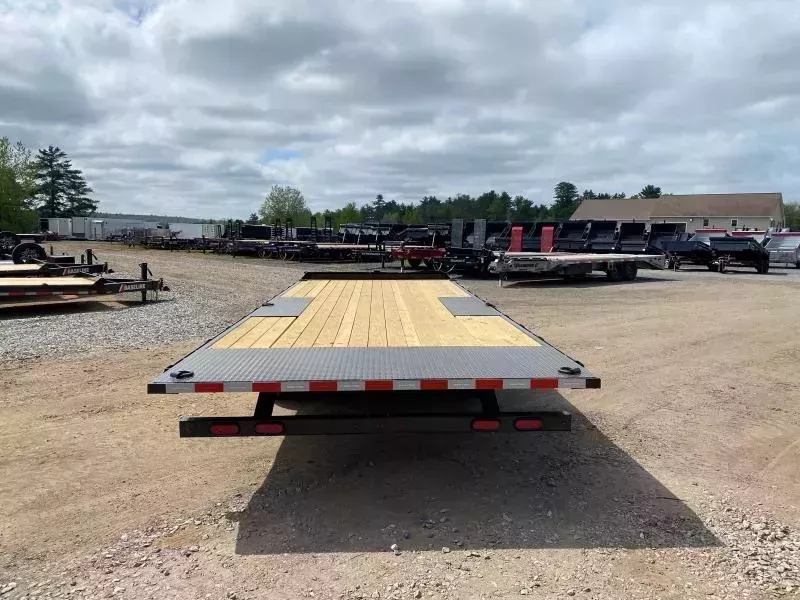 Trailer Photo 8