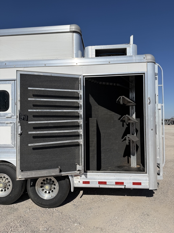 Trailer Photo 3