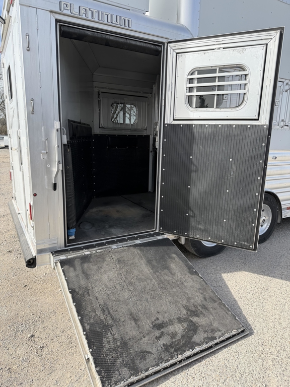 Trailer Photo 8