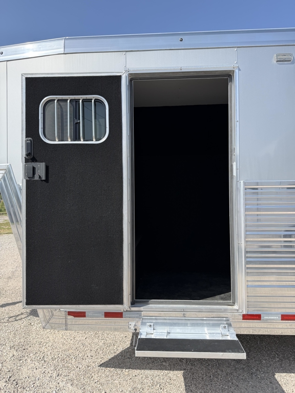 Trailer Photo 2