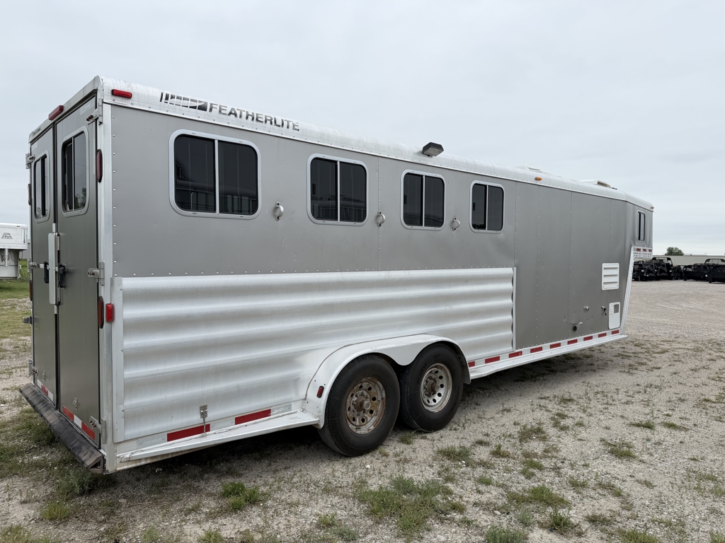 Trailer Photo 8