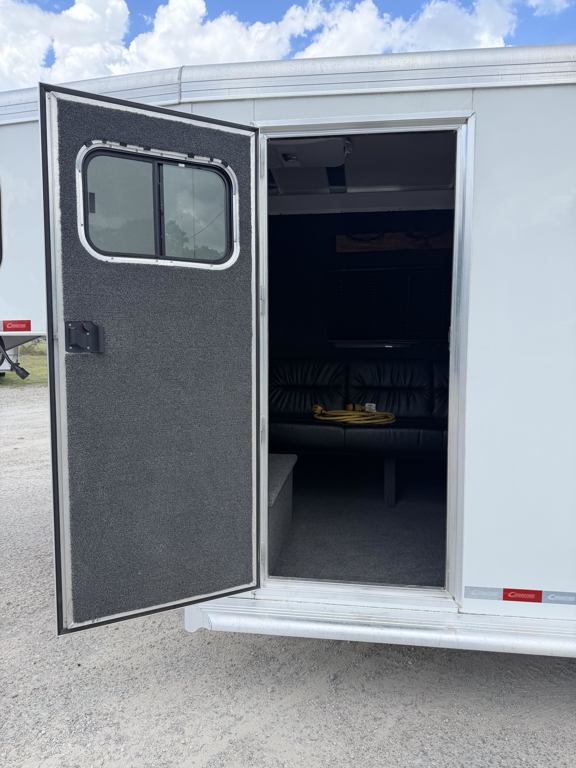 Trailer Photo 2