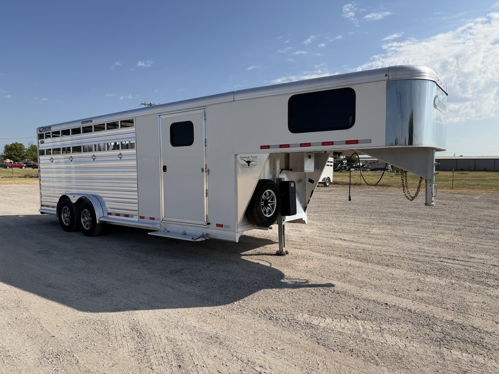 Trailer Photo 13