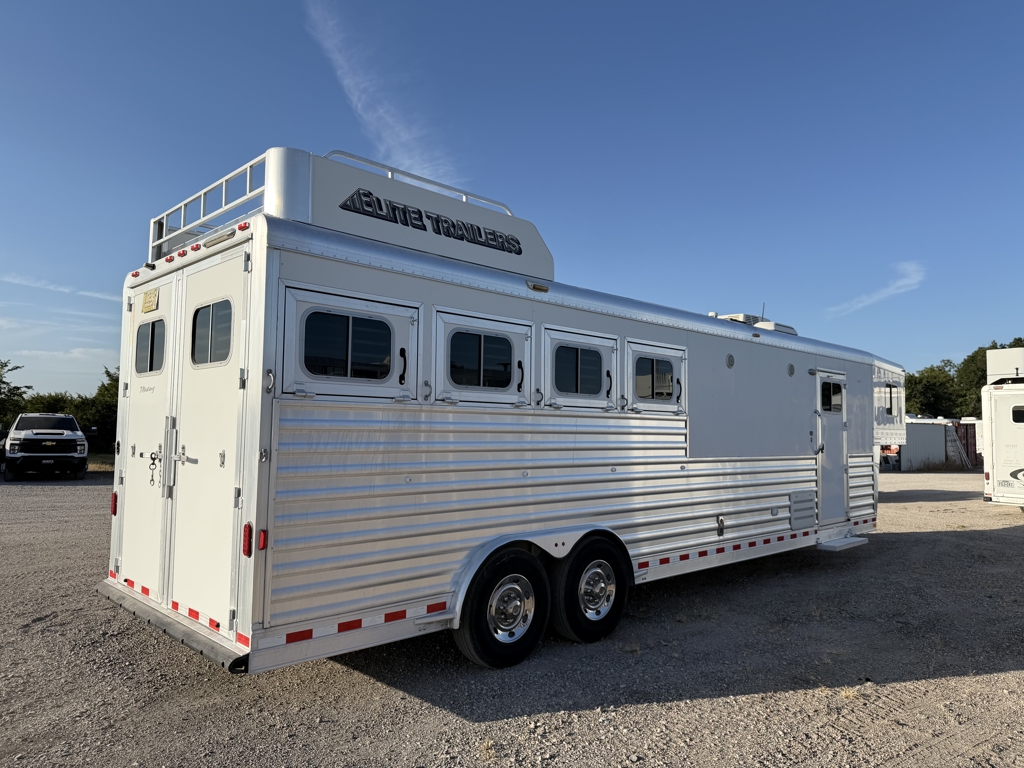 Trailer Photo 10