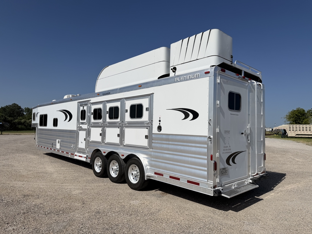 Trailer Photo 2