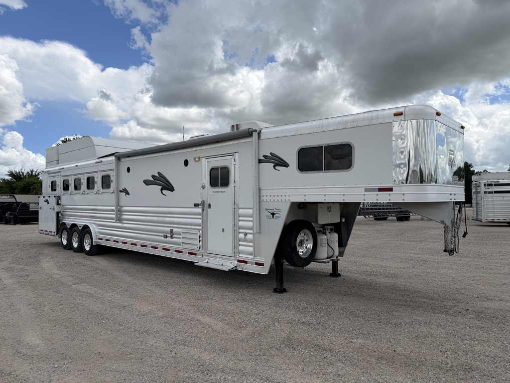 Trailer Photo 11
