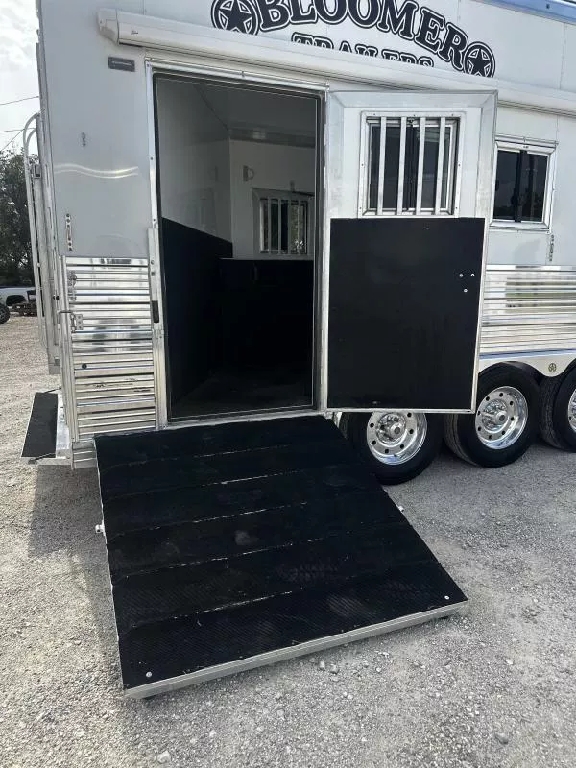 Trailer Photo 14