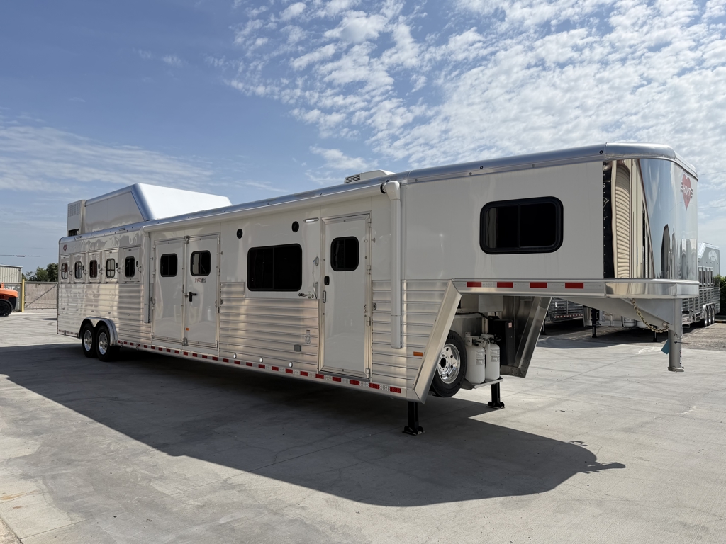 Trailer Photo 9