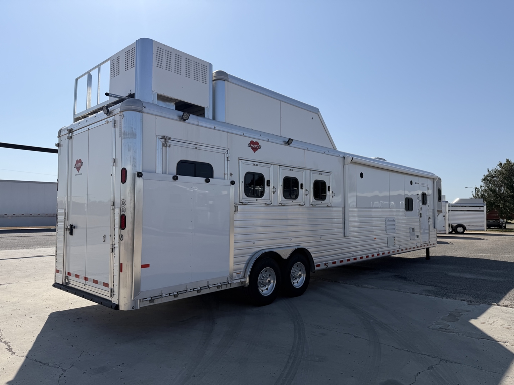 Trailer Photo 7