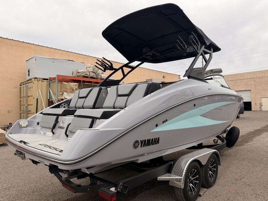 New 2026 Yamaha Boats 255XD, 86403 Lake Havasu City - Boat Trader