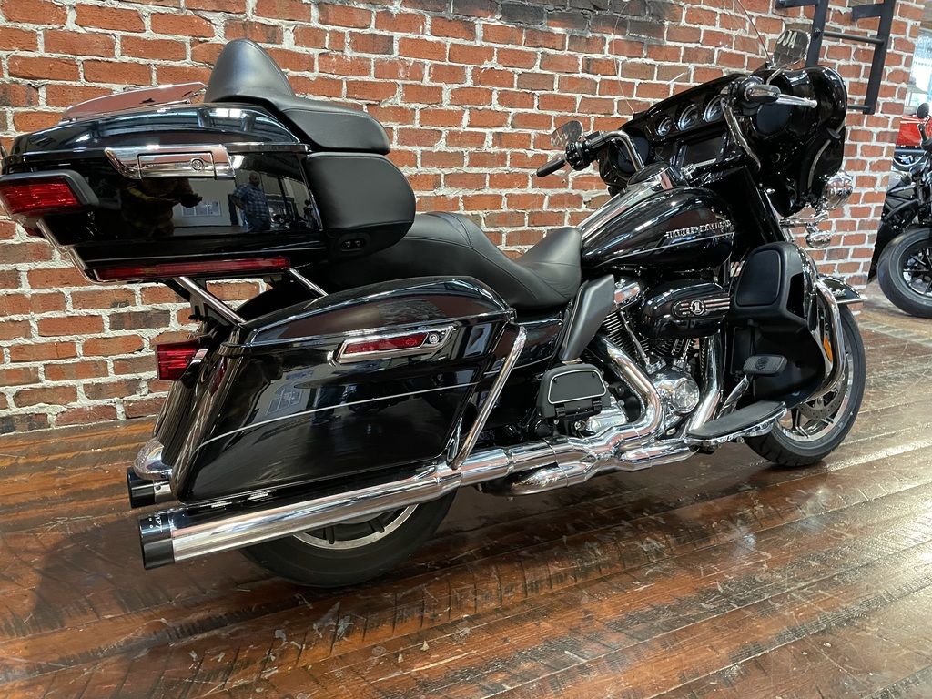 Used 2017 Ultra Limited in undefined | Harley-Davidson USA