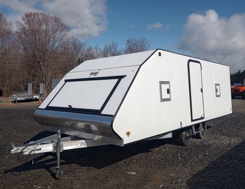 2026 Mission 101X20 Aluminum 4-Place Crossover W/Mats & Guides,