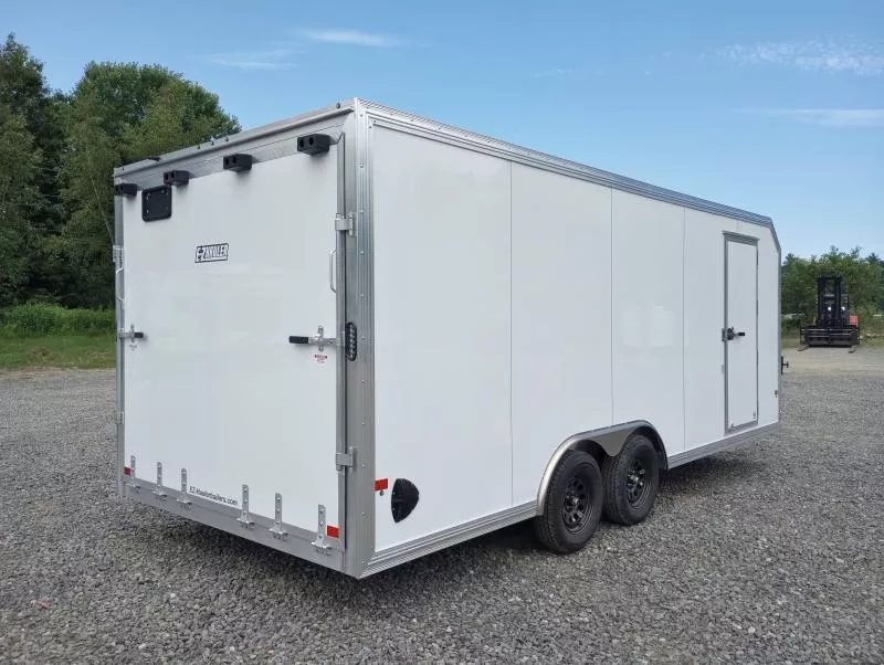 Trailer Photo 8