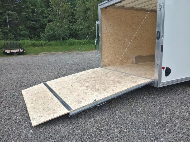 Trailer Photo 11