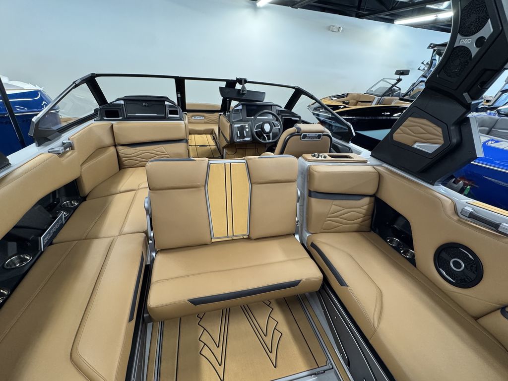 New 2025 Supra SV 400, Waterford - Boat Trader