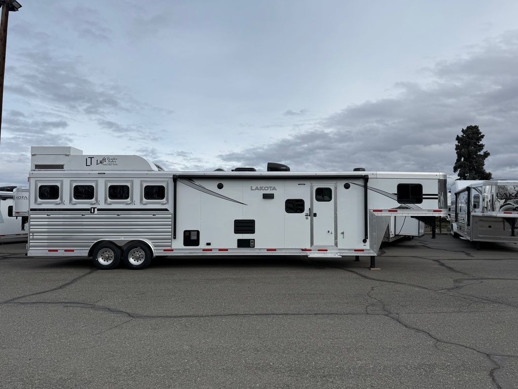 Trailer Photo 1