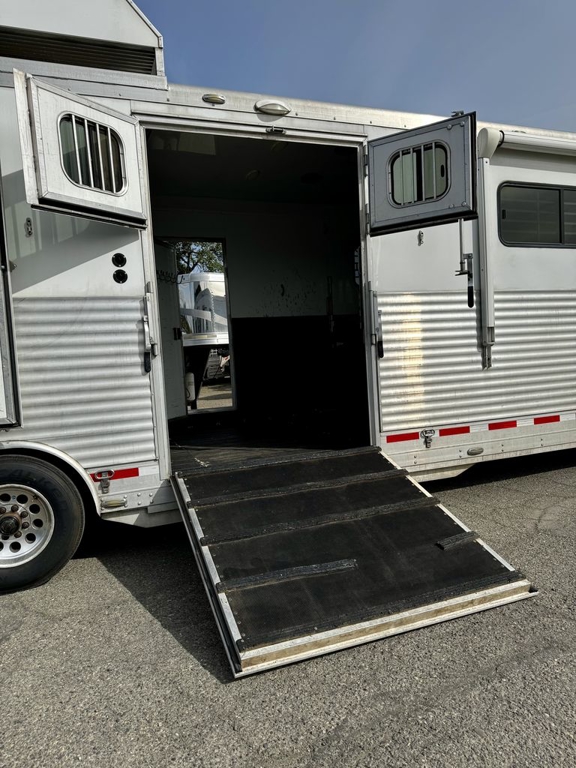 Trailer Photo 2
