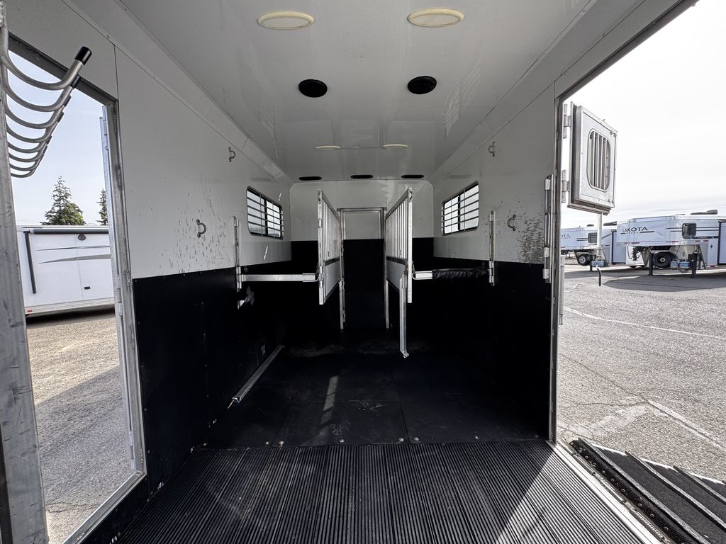 Trailer Photo 27