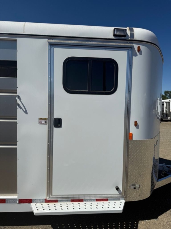 Trailer Photo 3