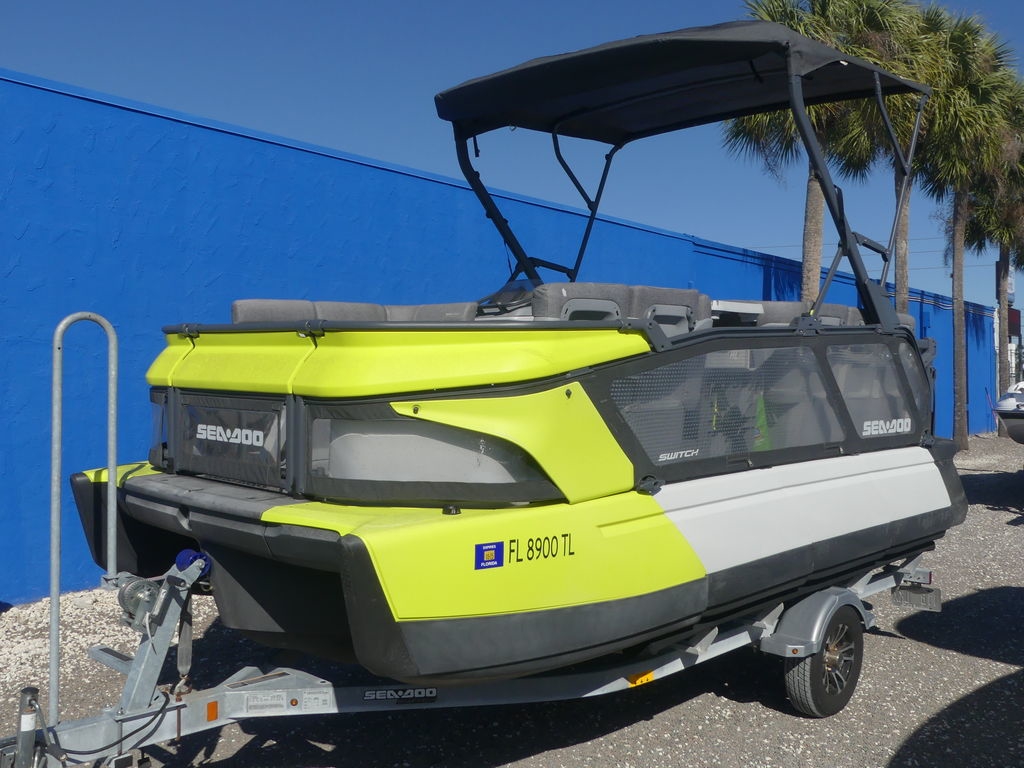 Used 2023 Sea-Doo Switch® Sport Compact-170 hp Galvanized, 33852