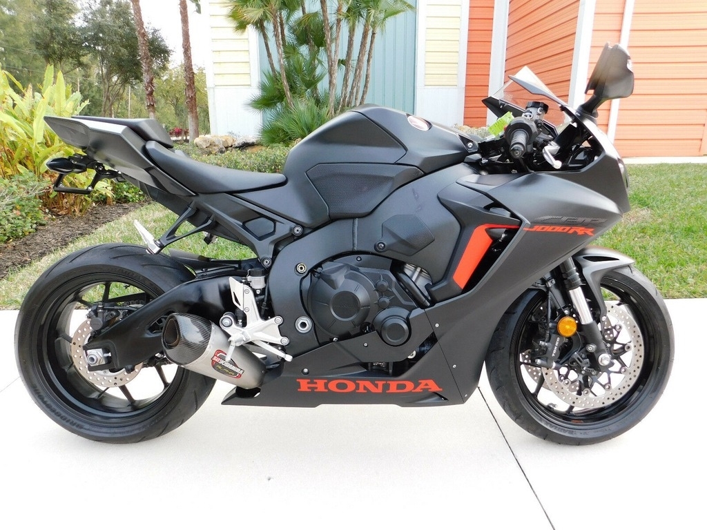 2017 Honda CBR1000RR ABS Horizontal In-line 1000 cc
