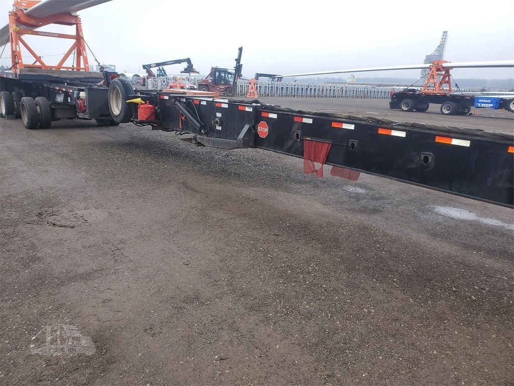 2008 IST International Specialized Blade Trailer With Big Back Deck