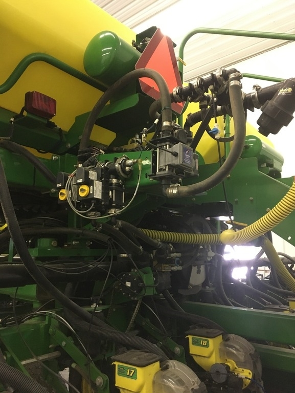 2011 John Deere DB-66 Planter