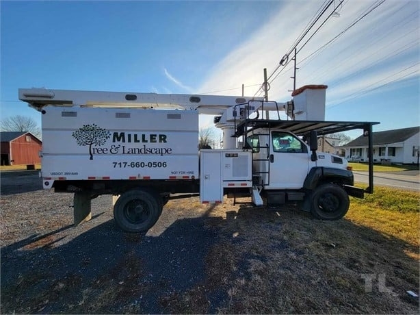 2006 GMC 7500 Forestry Bucket Truck