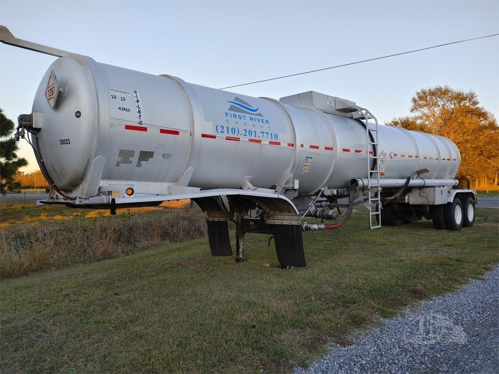 2012 Heil 200 BBL Tank Trailer