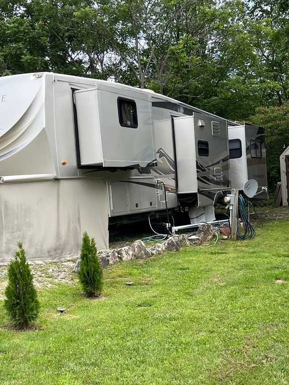 2011 KZ StoneRidge m-38CF Fifth Wheel