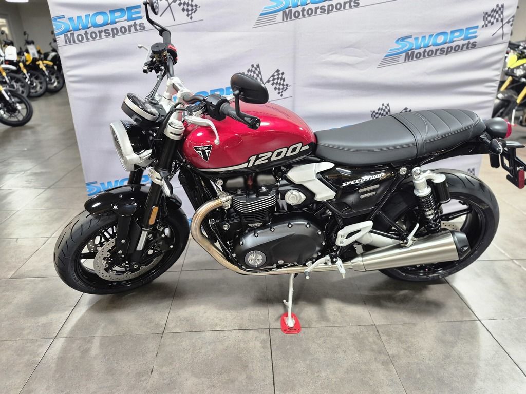 New 2026 RED/BLACK Triumph Base image 2