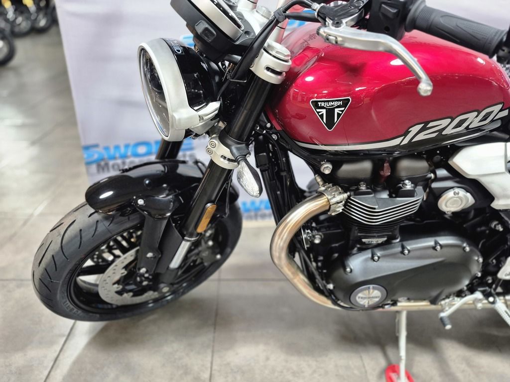 New 2026 RED/BLACK Triumph Base image 3
