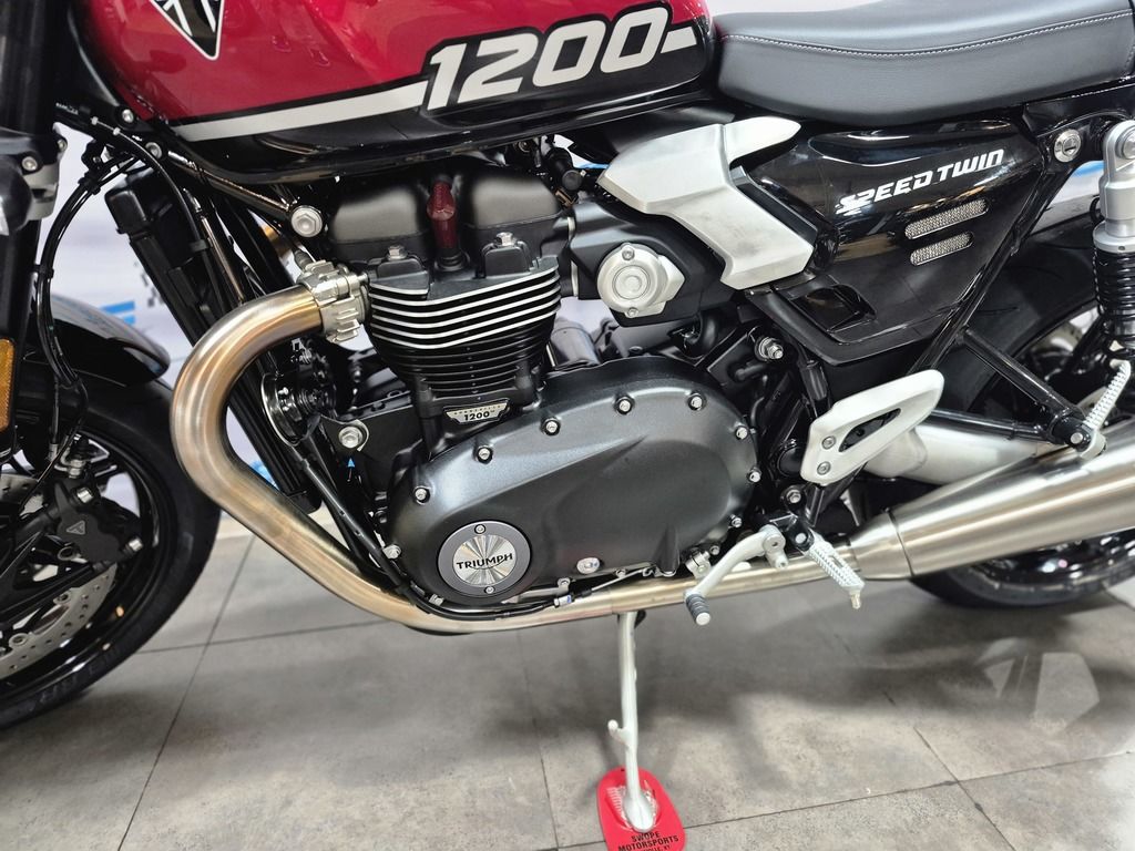 New 2026 RED/BLACK Triumph Base image 5